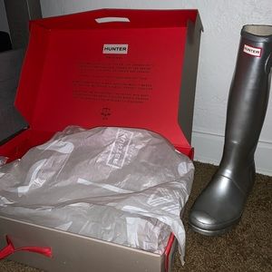 Women’s tall hunter boots size 9